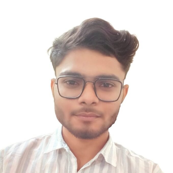 Social Media Analyst tracking performance metrics at the best advertising agency in Delhi to enhance digital campaign results